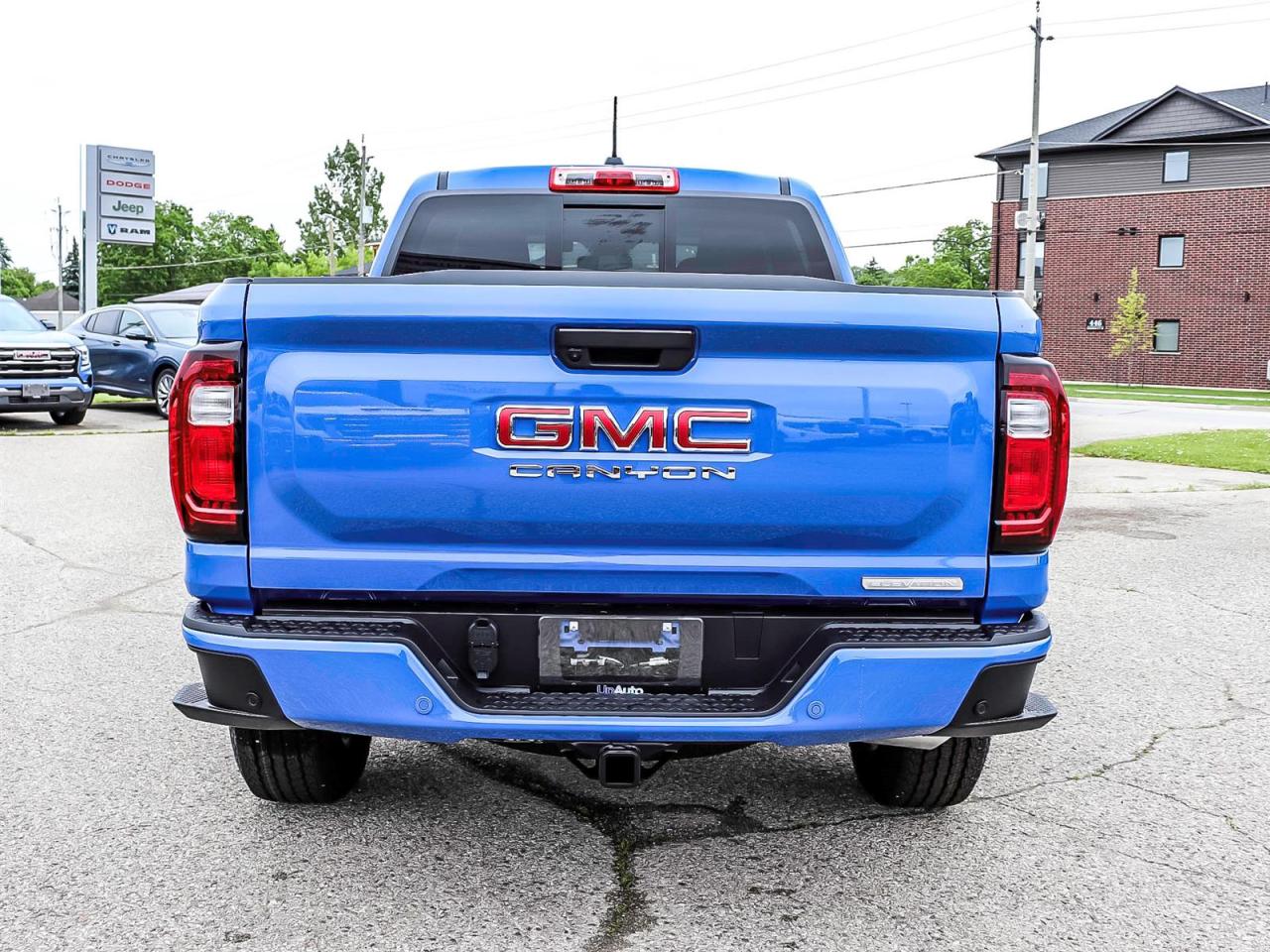 2025 GMC Canyon Elevation Photo3