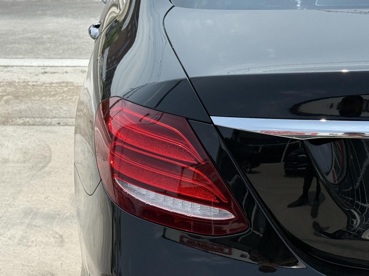 2018 Mercedes-Benz E-Class 300 | PREMIUM | PANO | BURMESTER | LOADED - Photo #14