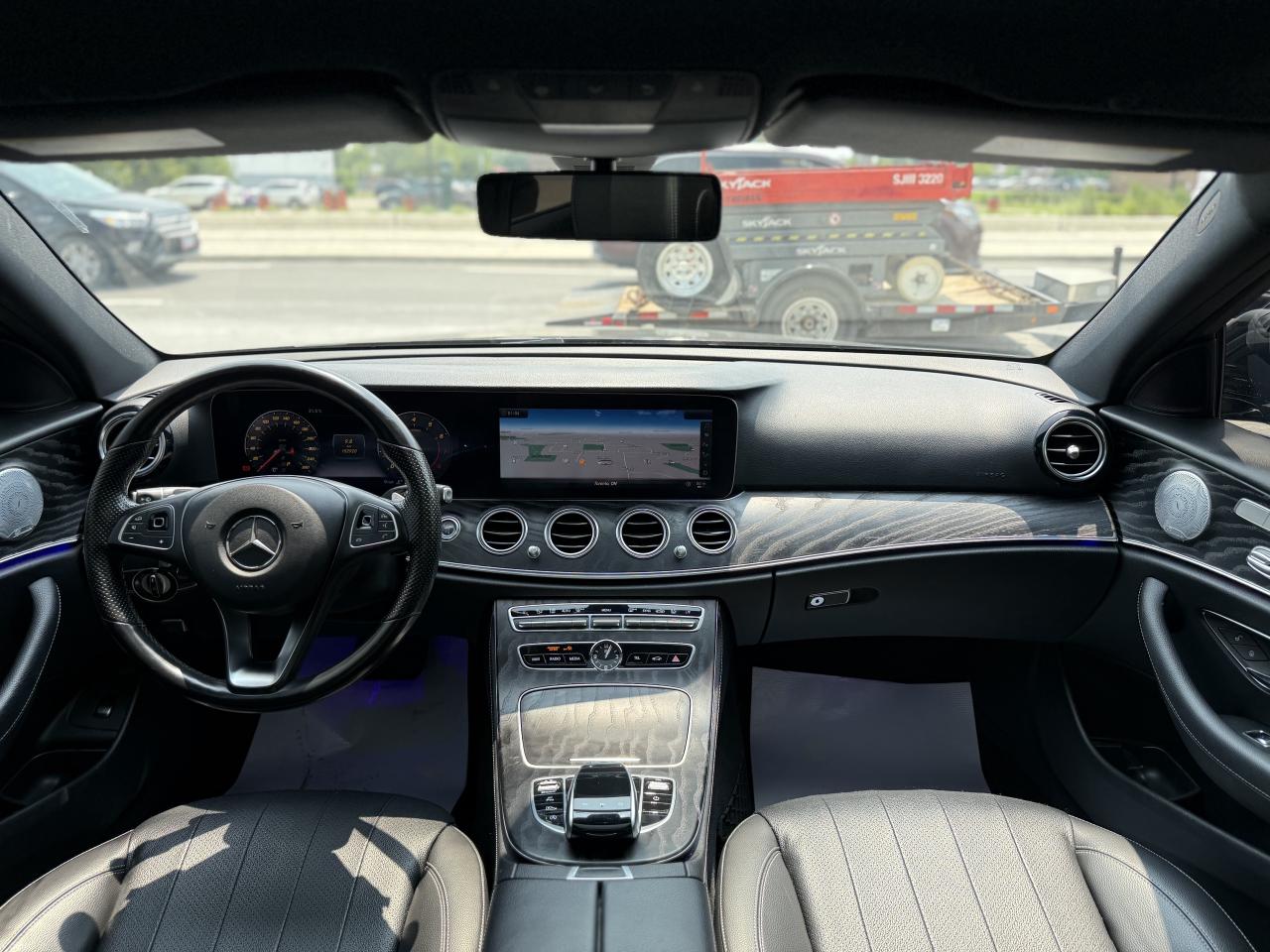 2018 Mercedes-Benz E-Class 300 | PREMIUM | PANO | BURMESTER | LOADED - Photo #17