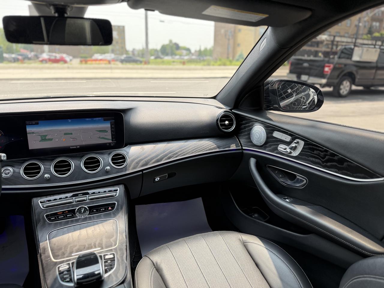 2018 Mercedes-Benz E-Class 300 | PREMIUM | PANO | BURMESTER | LOADED - Photo #20