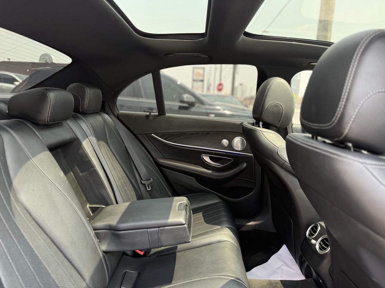 2018 Mercedes-Benz E-Class 300 | PREMIUM | PANO | BURMESTER | LOADED - Photo #36