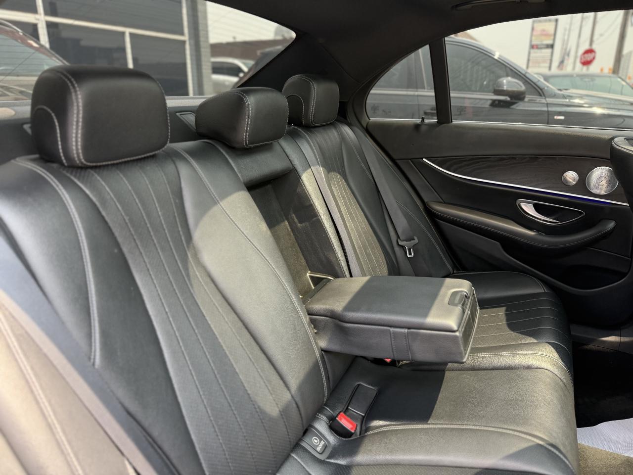 2018 Mercedes-Benz E-Class 300 | PREMIUM | PANO | BURMESTER | LOADED - Photo #37