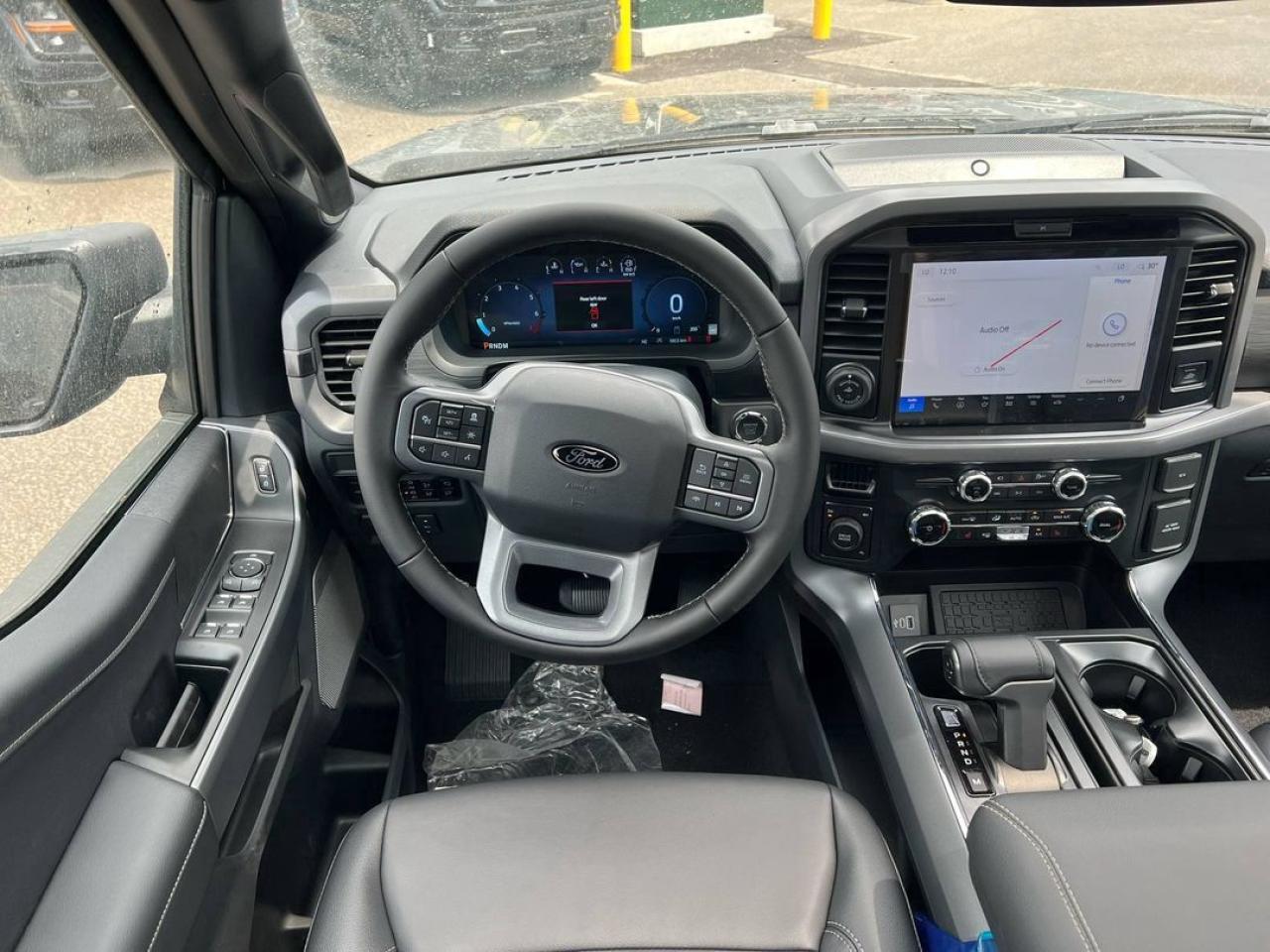 2025 Ford F-150 XLT Photo4
