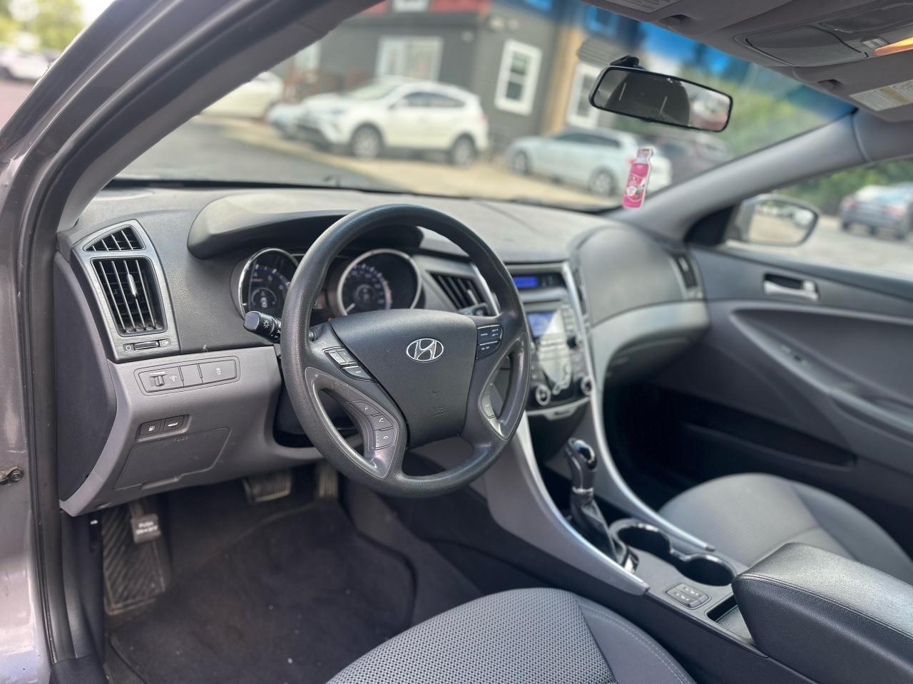 2011 Hyundai Sonata GLS - Certified Photo