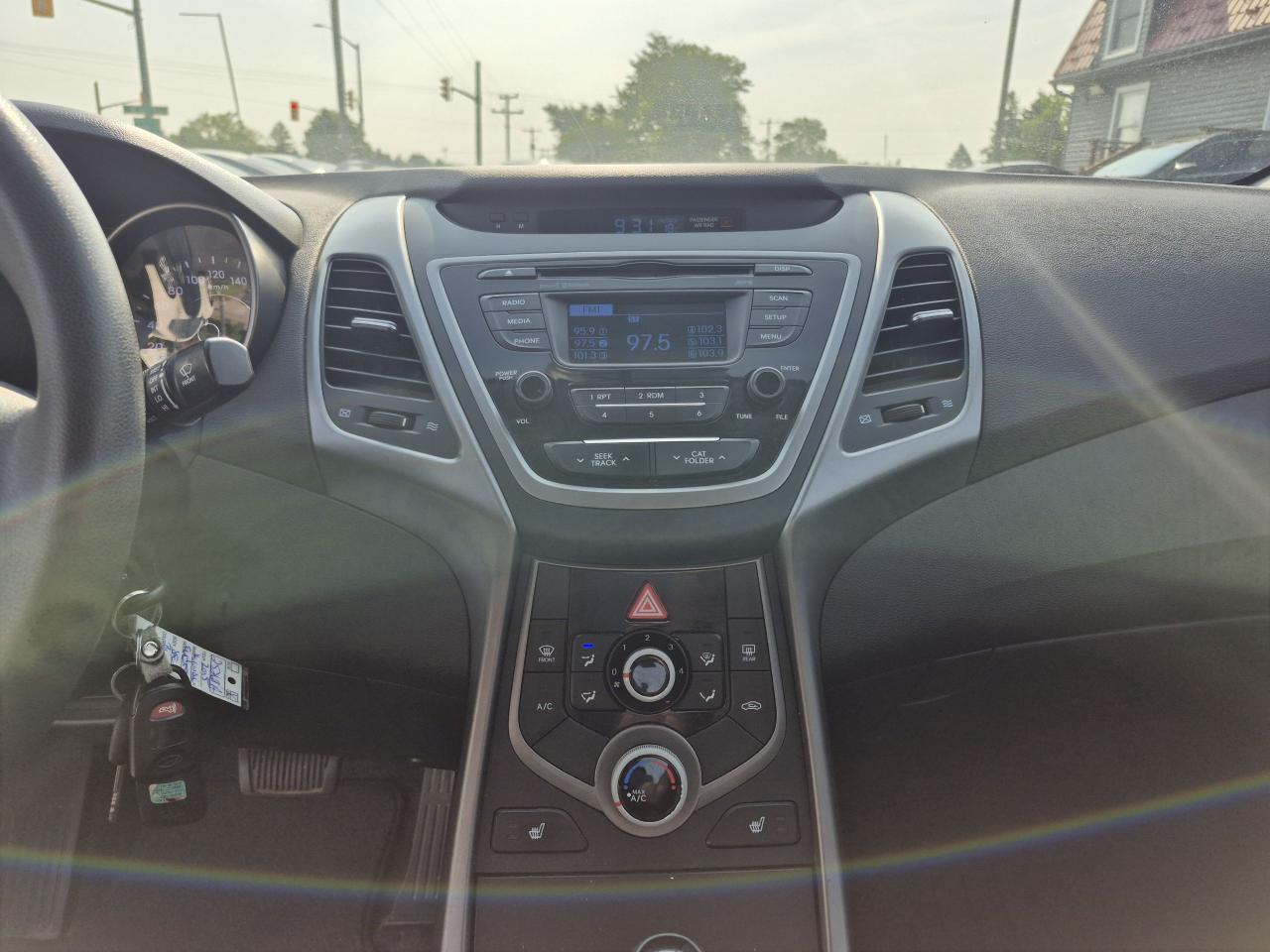 2015 Hyundai Elantra GL - Certified/Clean Photo16