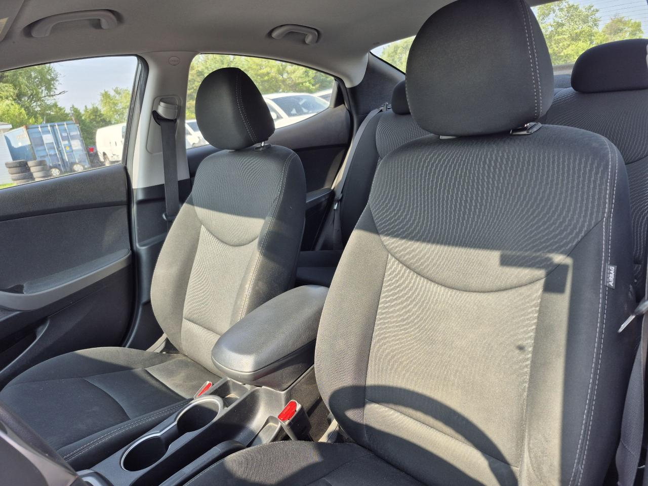 2015 Hyundai Elantra GL - Certified/Clean Photo11