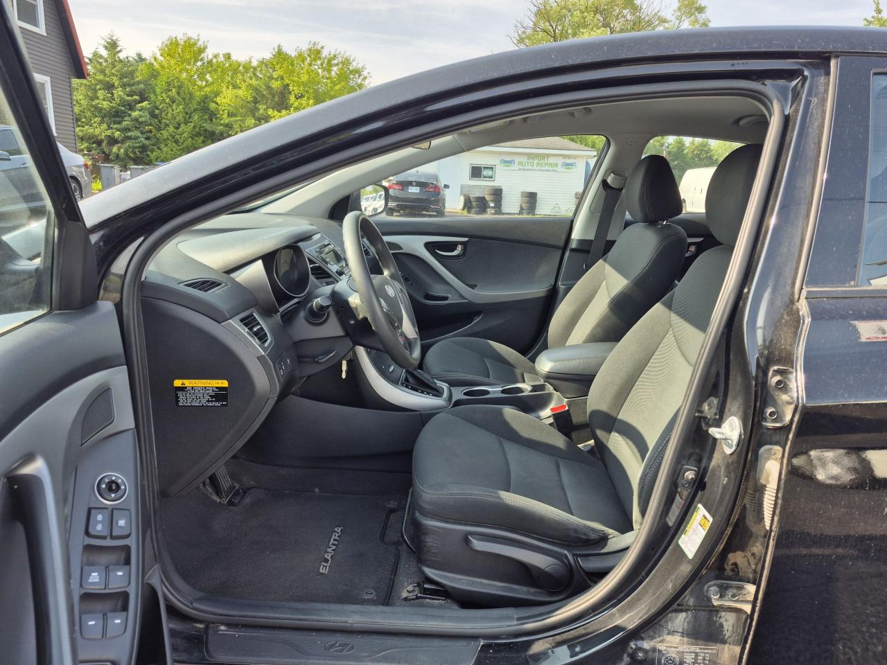 2015 Hyundai Elantra GL - Certified/Clean Photo9