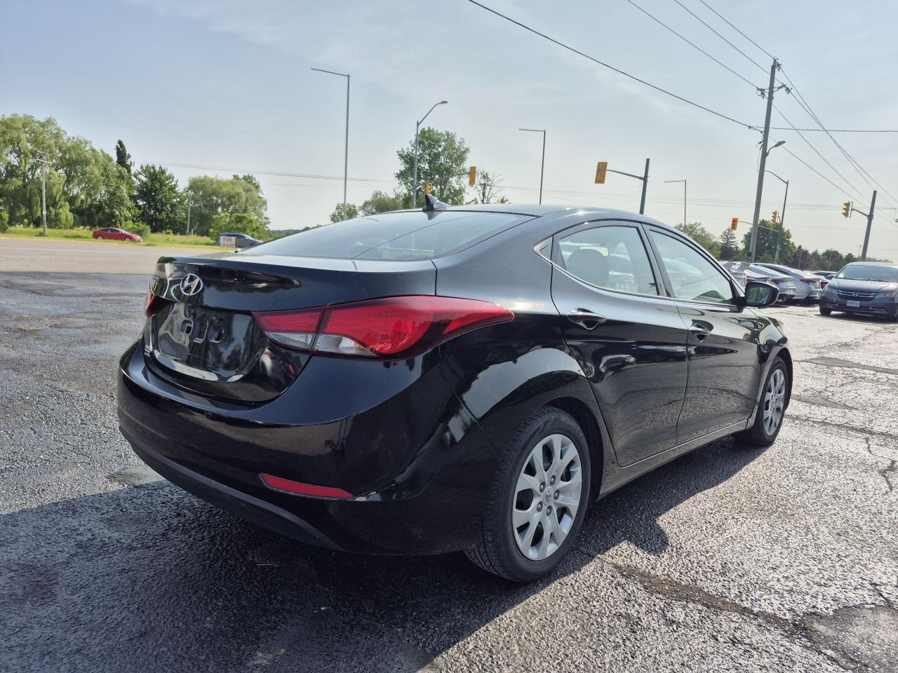 2015 Hyundai Elantra GL - Certified/Clean Photo3