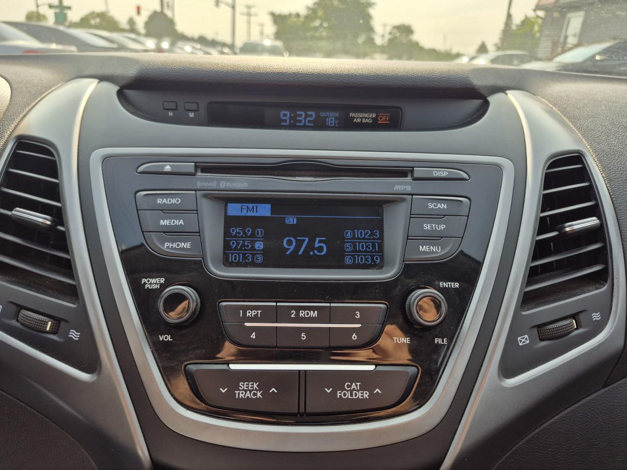 2015 Hyundai Elantra GL - Certified/Clean Photo18