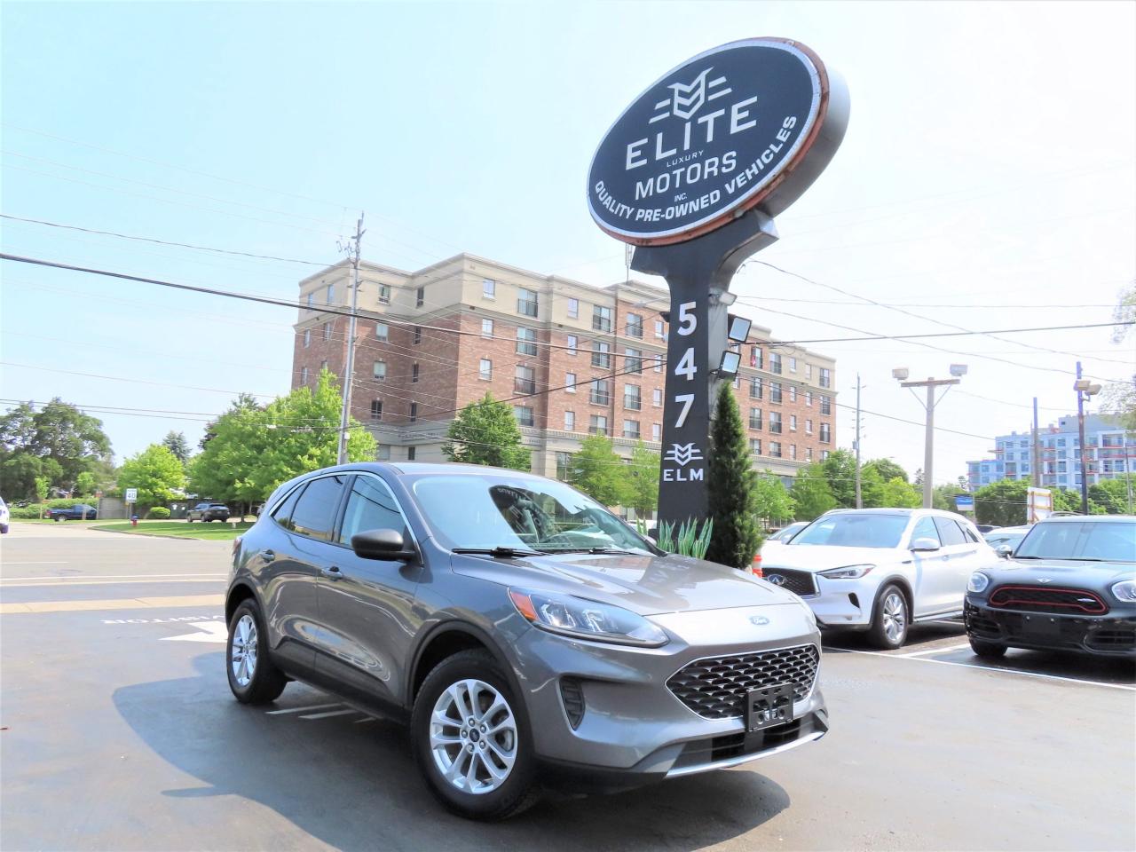Used 2022 Ford Escape SE Hybrid AWD - Navigation System - Reverse Camera !!! for sale in Burlington, ON