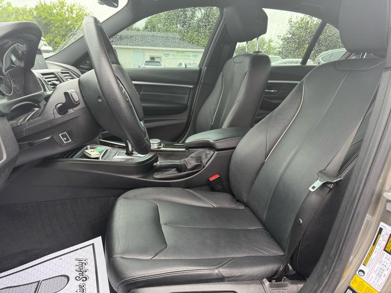 2016 BMW 3 Series 328i xDrive AWD Photo12