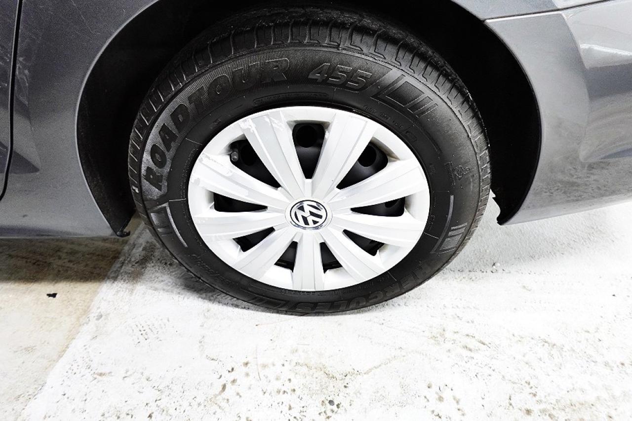 2014 Volkswagen Jetta Trendline. DEALER MAINTAIN,ONE OWNER - Photo #9
