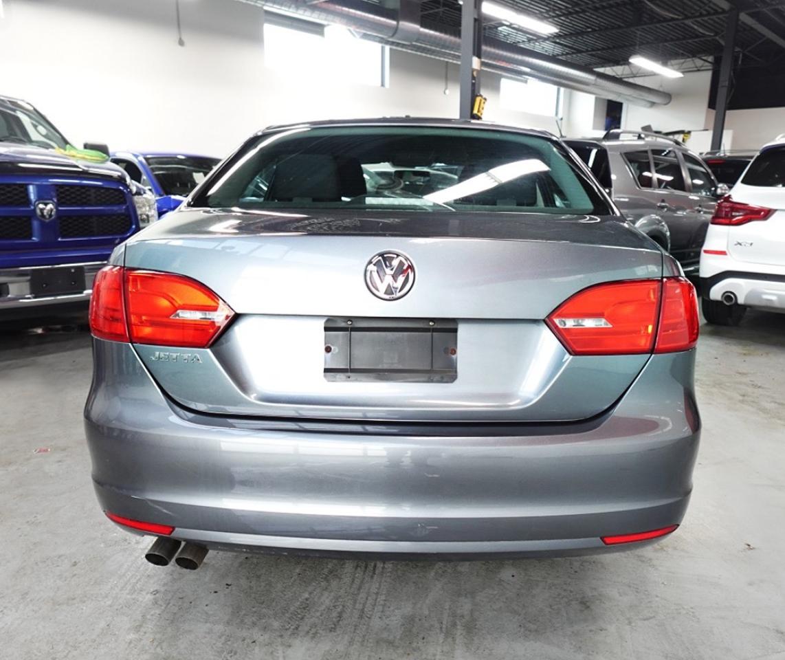 2014 Volkswagen Jetta Trendline. DEALER MAINTAIN,ONE OWNER - Photo #5