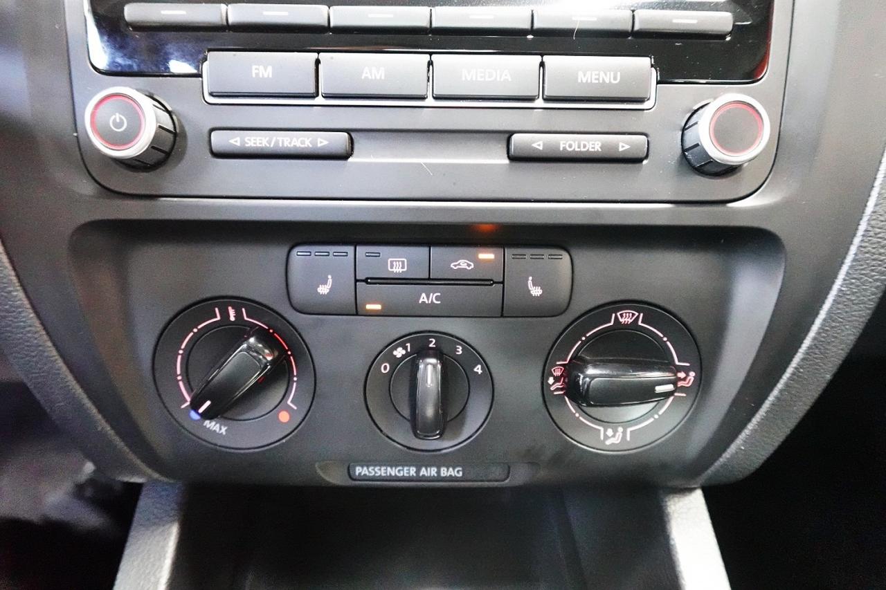 2014 Volkswagen Jetta Trendline. DEALER MAINTAIN,ONE OWNER - Photo #21