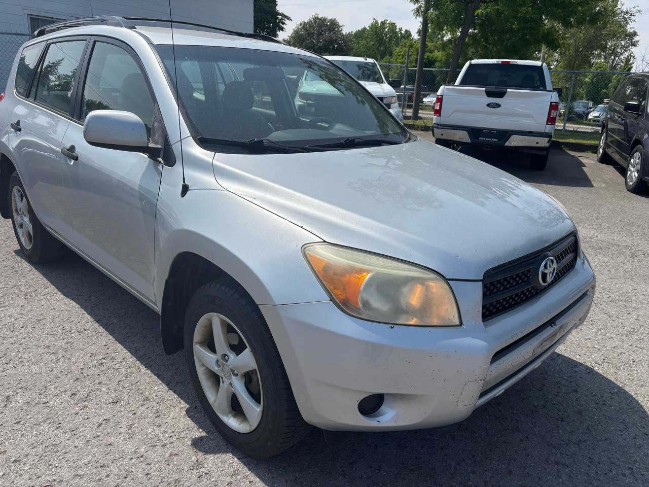 Used 2006 Toyota RAV4 BASE, 4 Wheel Drive, Alloy Wheels for sale in St Catharines, ON