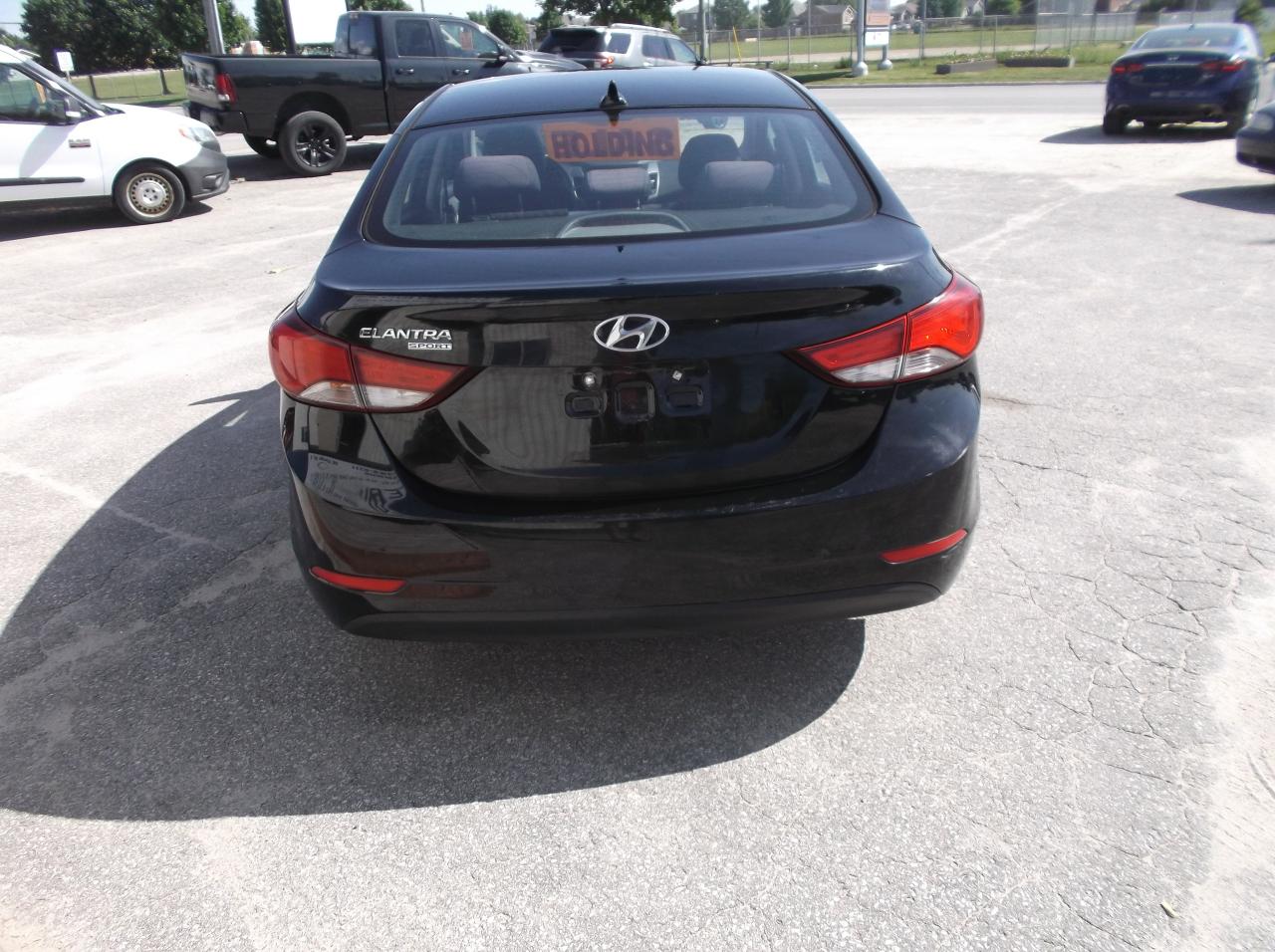 2015 Hyundai Elantra SE SPORT - Photo #4