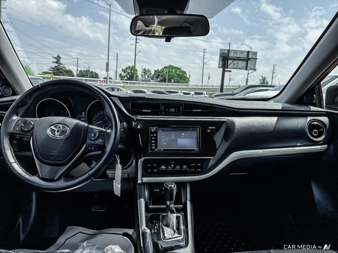 2017 Toyota Corolla iM NO ACCIDENTS / REAR CAM / DUAL CLIMATE / AUTO / AC - Photo #12