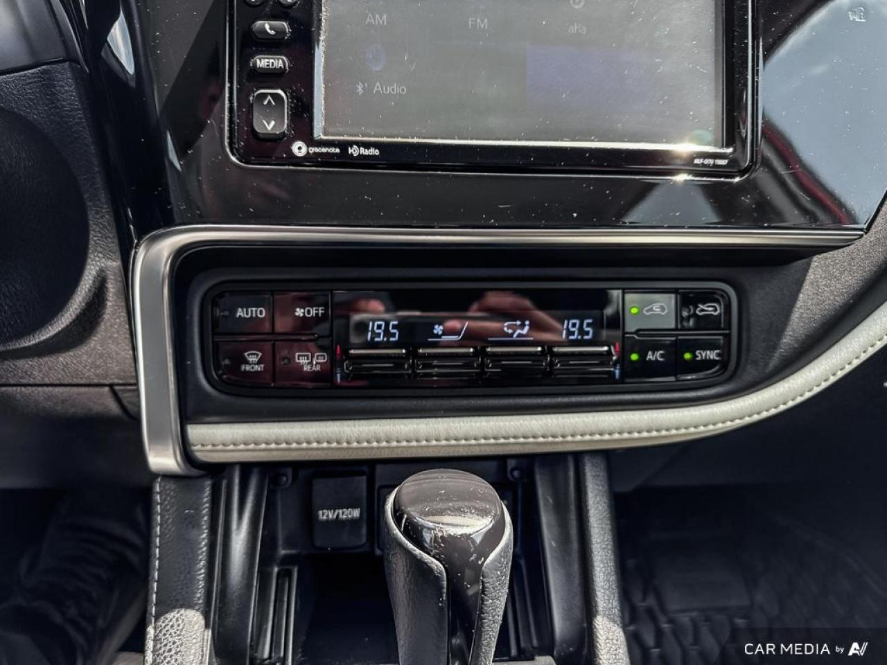 2017 Toyota Corolla iM NO ACCIDENTS / REAR CAM / DUAL CLIMATE / AUTO / AC - Photo #16