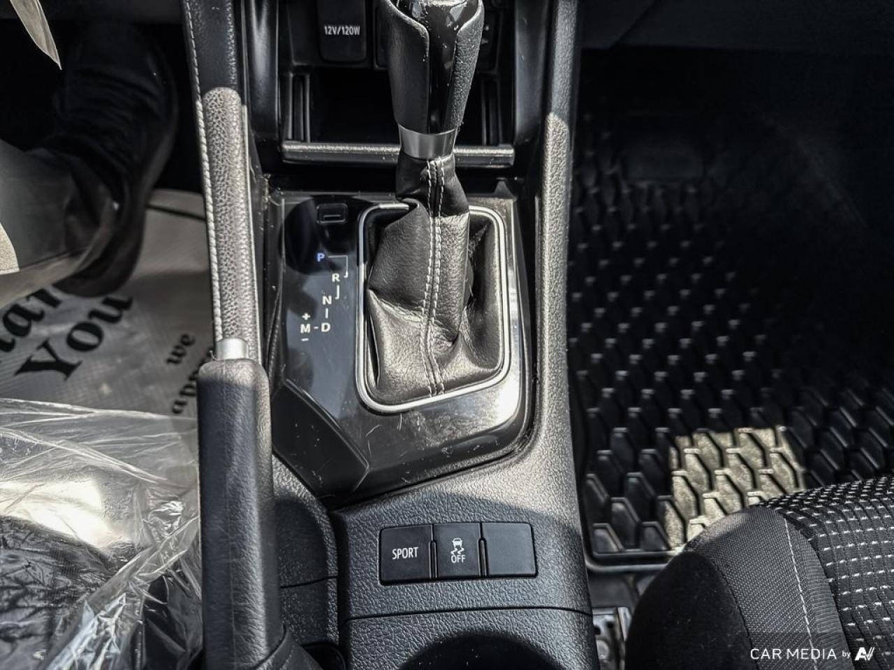 2017 Toyota Corolla iM NO ACCIDENTS / REAR CAM / DUAL CLIMATE / AUTO / AC - Photo #17