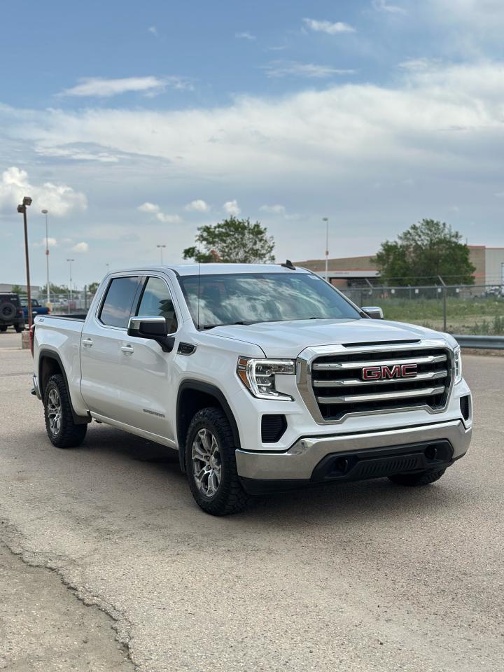2021 GMC Sierra 1500 SLE - Photo #2