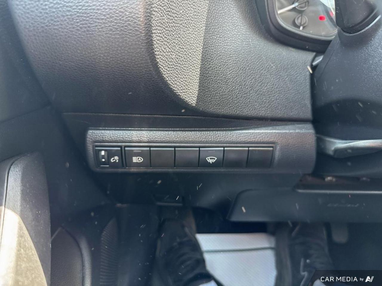 2021 Toyota Corolla LE / NO ACCIDENTS / HTD SEATS / BLUETOOTH / AUTO - Photo #14