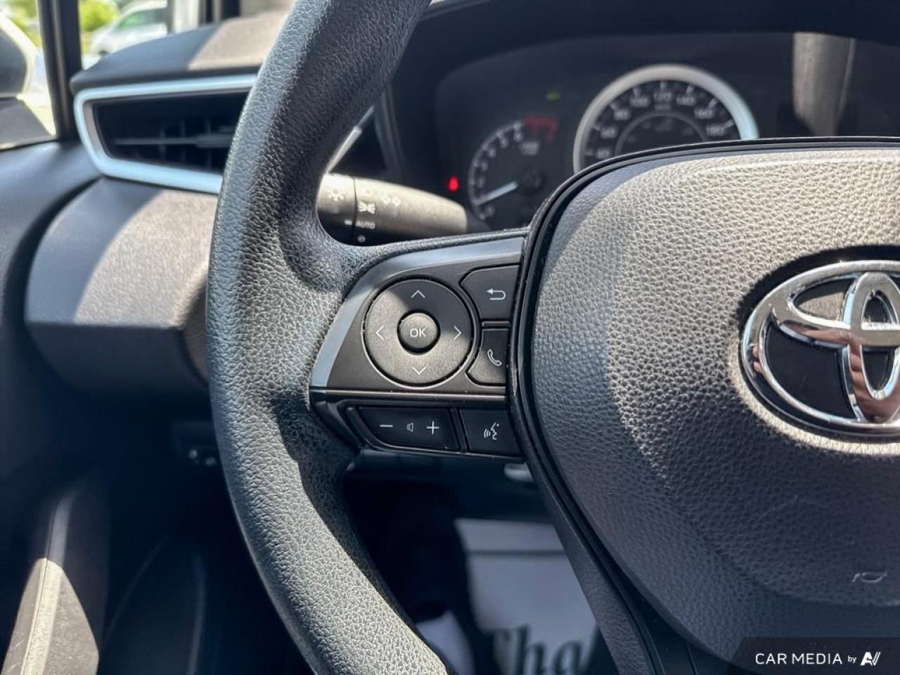 2021 Toyota Corolla LE / NO ACCIDENTS / HTD SEATS / BLUETOOTH / AUTO - Photo #20