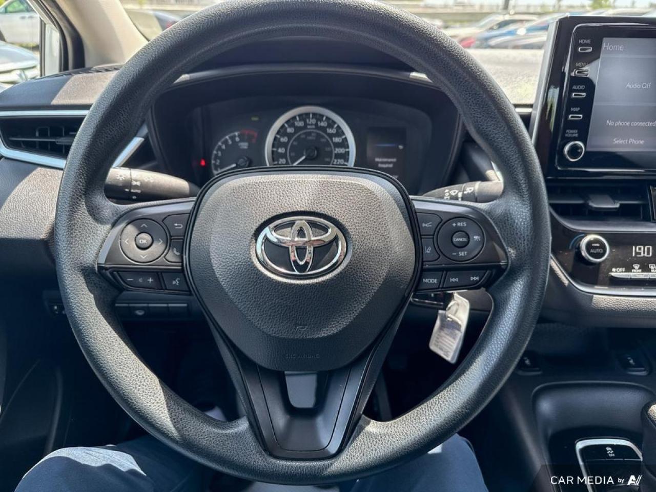 2021 Toyota Corolla LE / NO ACCIDENTS / HTD SEATS / BLUETOOTH / AUTO - Photo #19