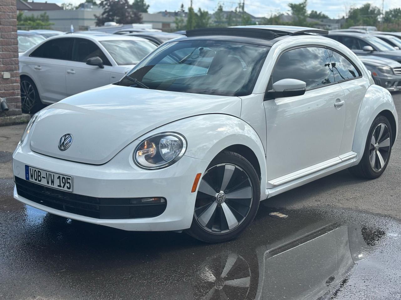 2012 Volkswagen Beetle HIGHLINE - Photo #1