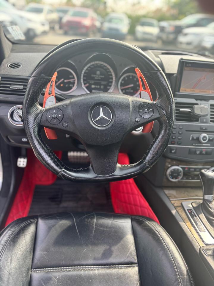 2010 Mercedes-Benz C-Class C63 AMG - Photo #17