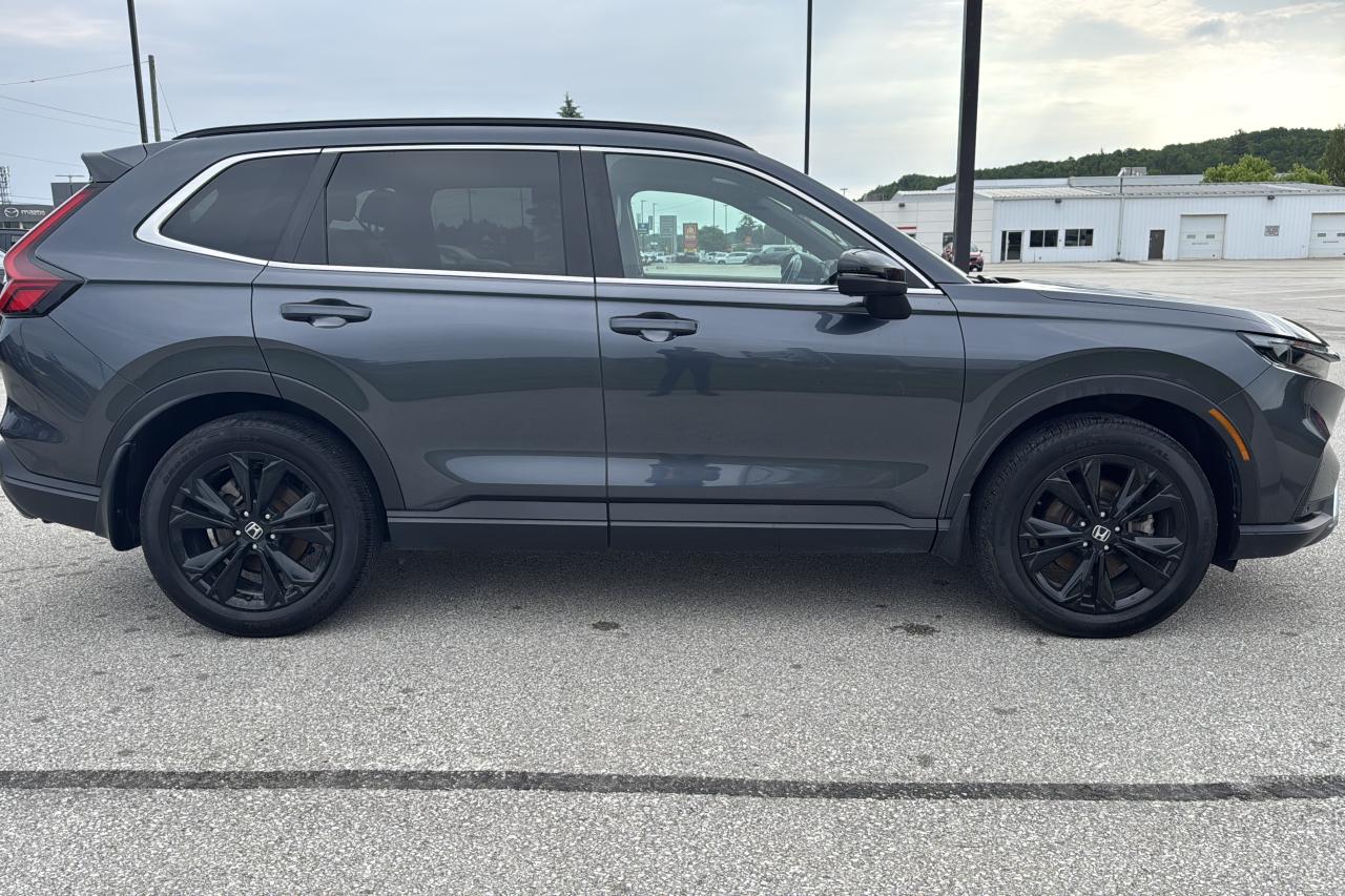 2023 Honda CR-V Touring Photo