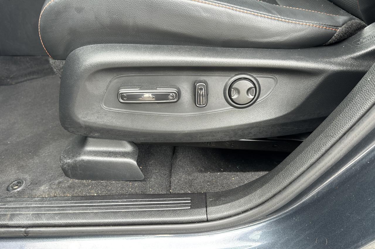 2023 Honda CR-V Touring Photo