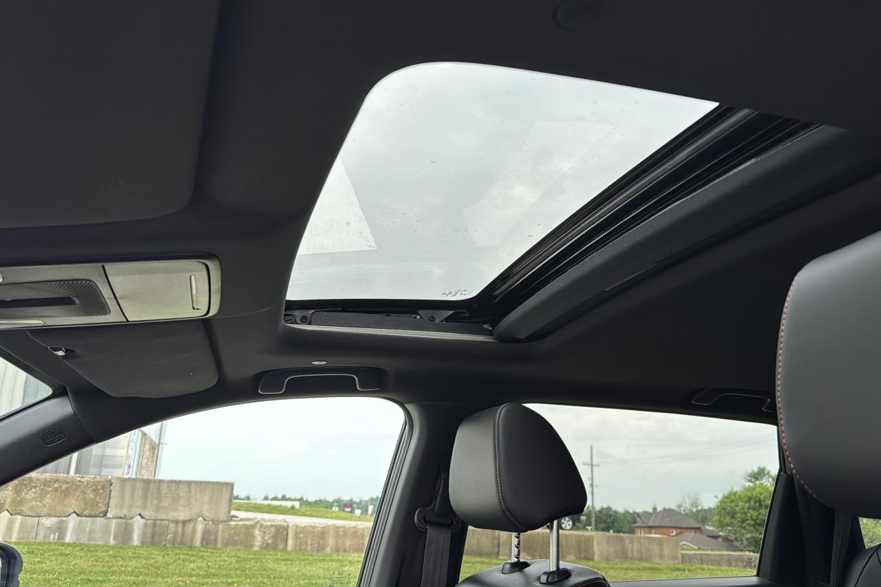 2023 Honda CR-V Touring Photo