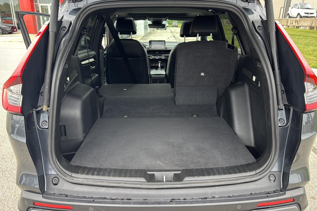 2023 Honda CR-V Touring Photo