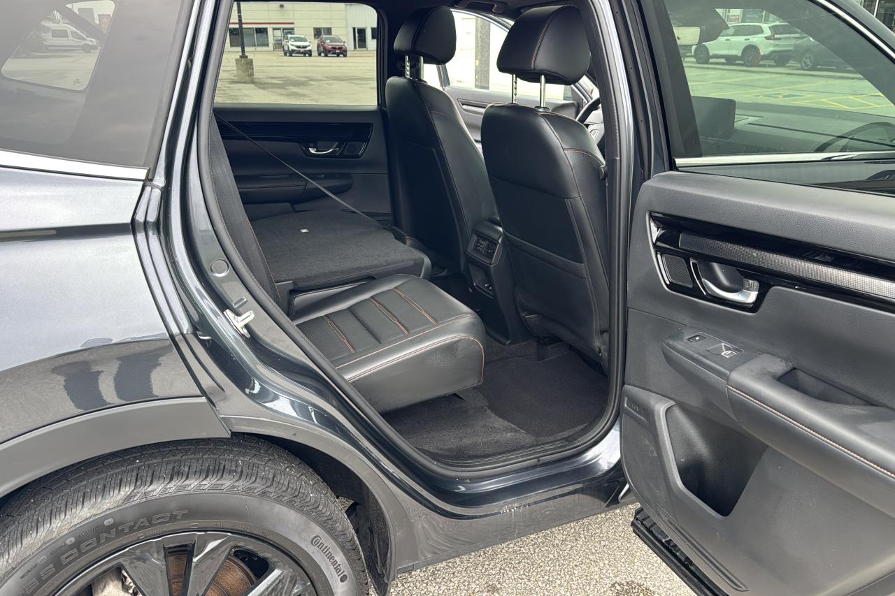 2023 Honda CR-V Touring Photo