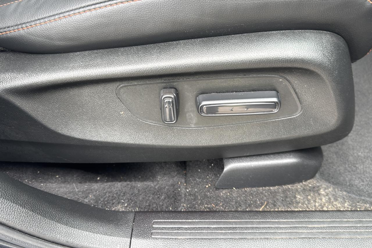 2023 Honda CR-V Touring Photo