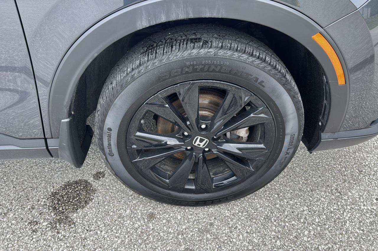 2023 Honda CR-V Touring Photo