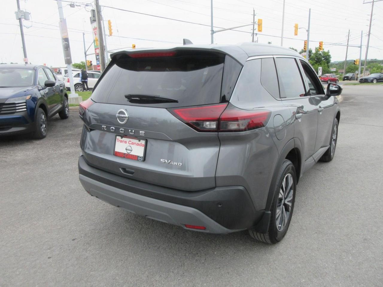 2021 Nissan Rogue SV Photo