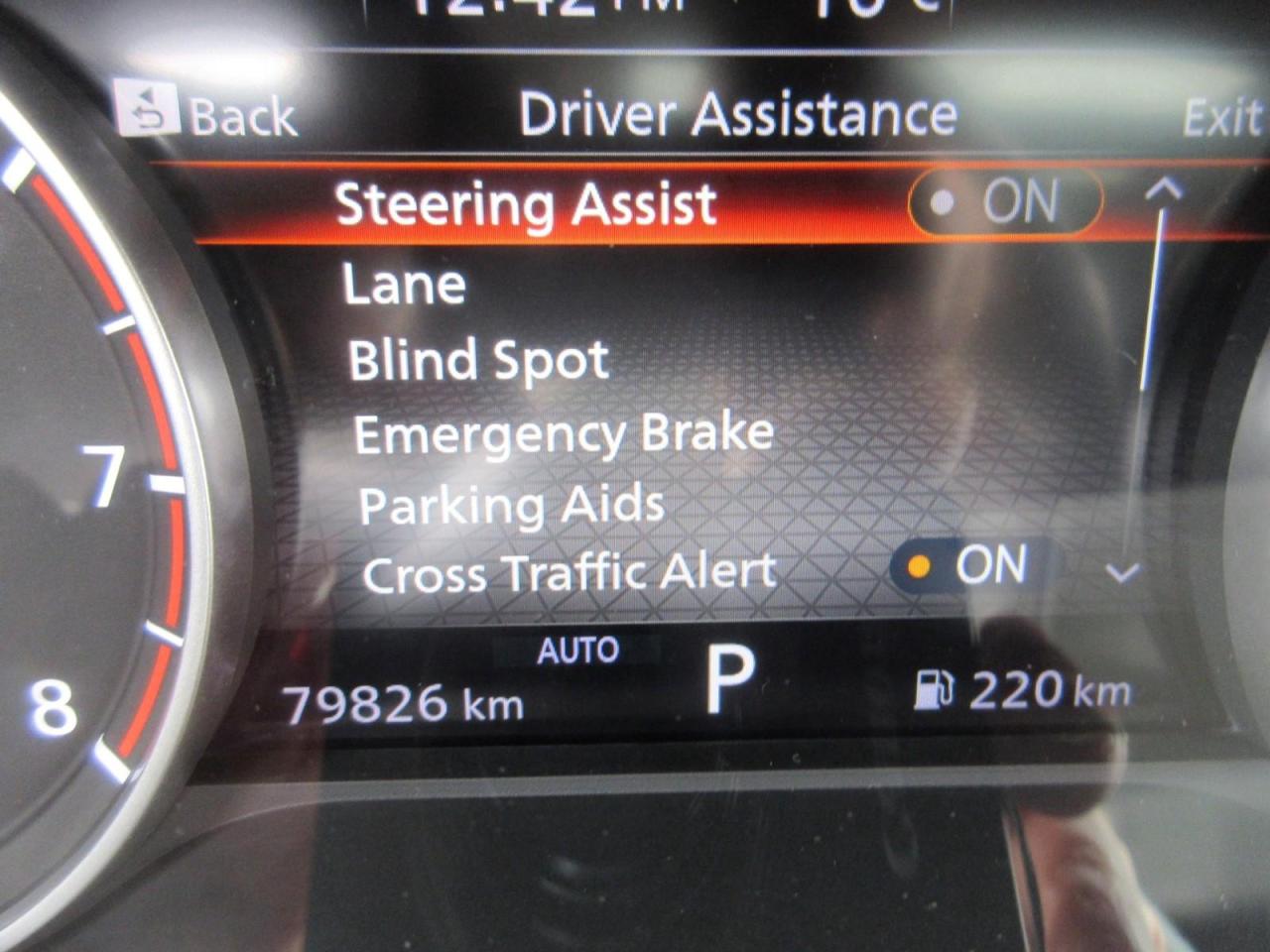 2021 Nissan Rogue SV Photo