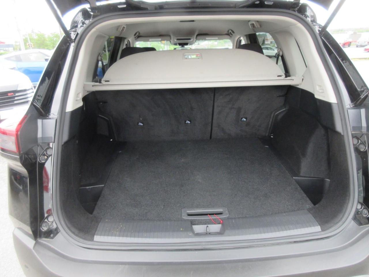 2023 Nissan Rogue S Photo4