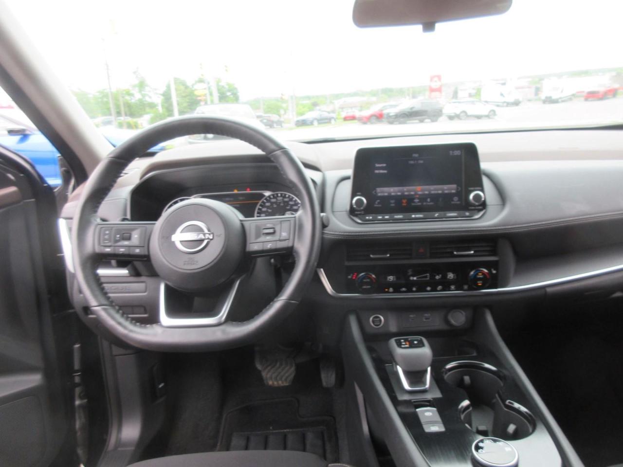 2023 Nissan Rogue S Photo