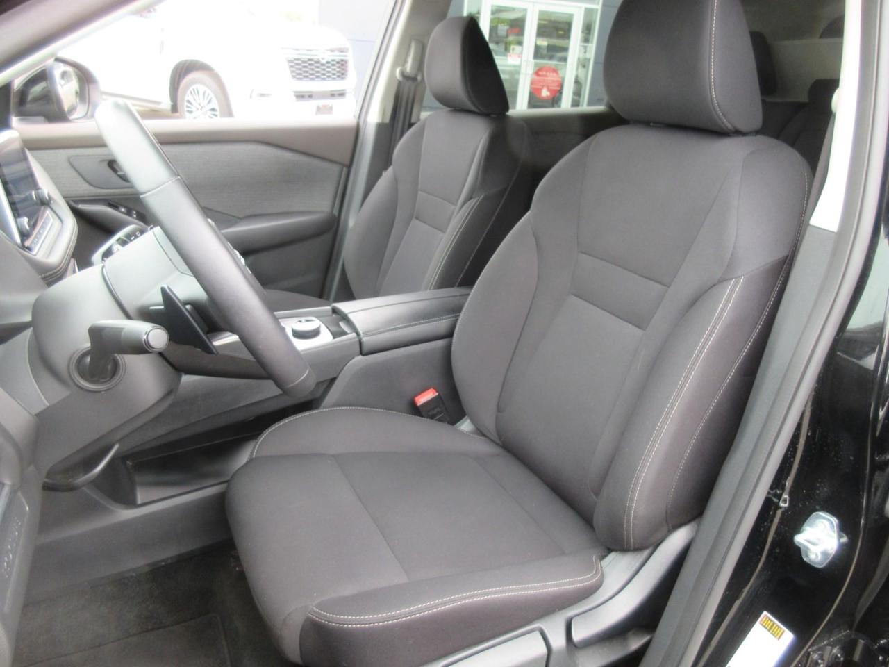 2023 Nissan Rogue S Photo