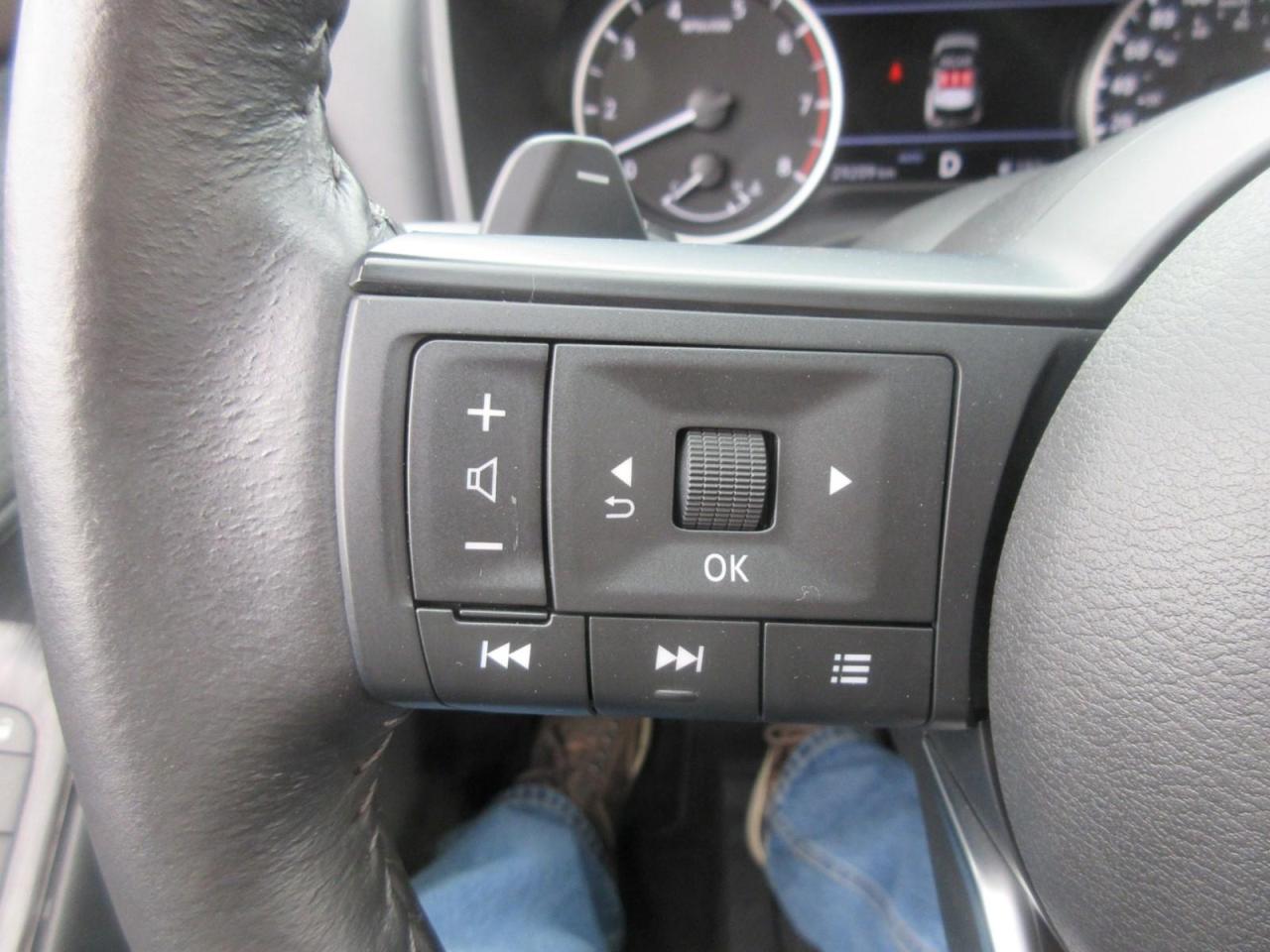 2023 Nissan Rogue S Photo