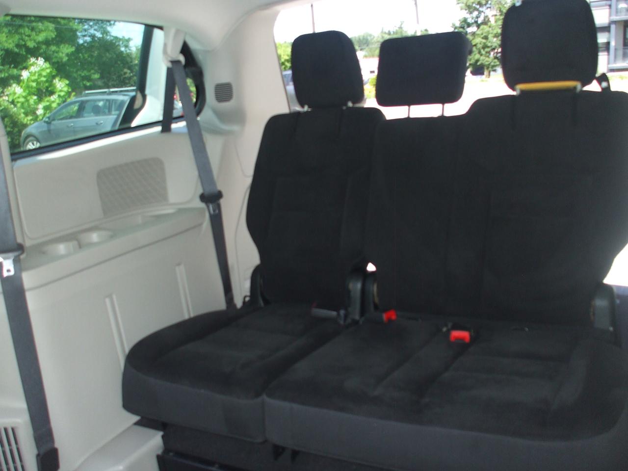 2018 Dodge Grand Caravan CAN Value Package,Wheelchair-accessible,Revability - Photo #18