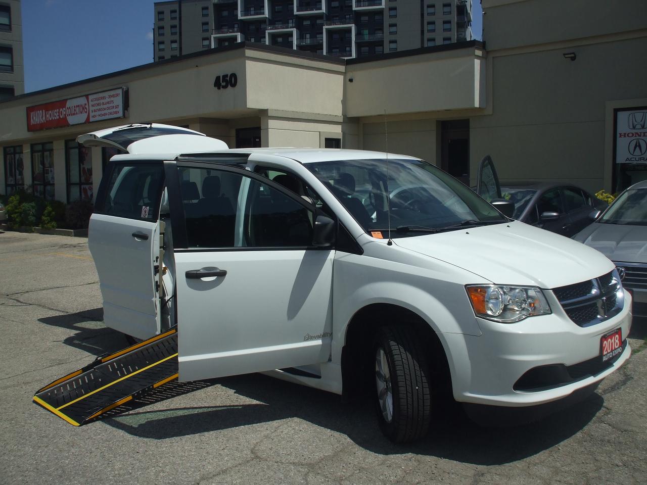 2018 Dodge Grand Caravan CAN Value Package,Wheelchair-accessible,Revability - Photo #14