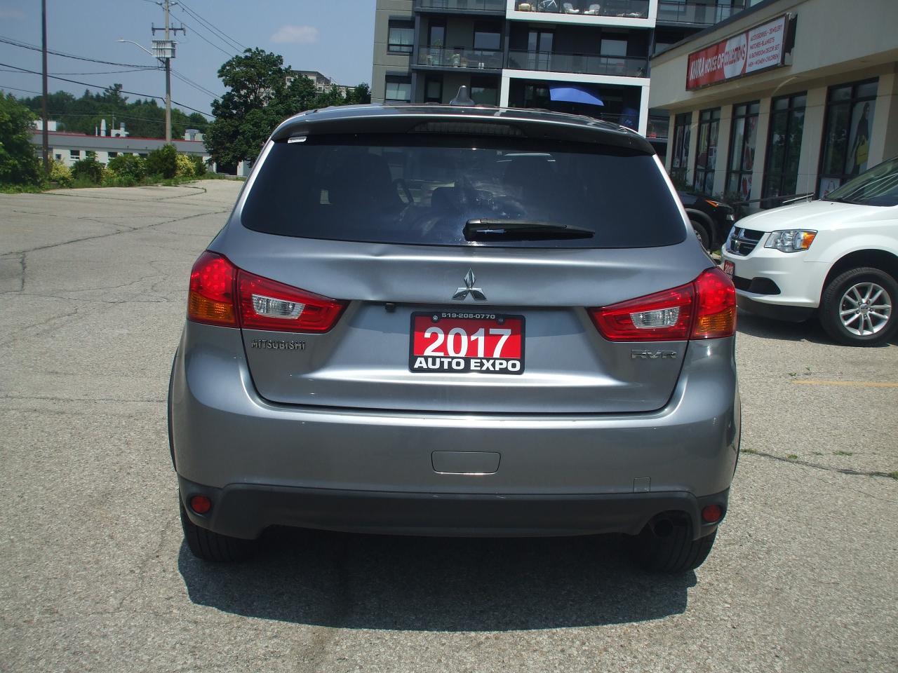 2017 Mitsubishi RVR ES,5 Speed,Key Less,Alloys,Certified,Heated Seats - Photo #4