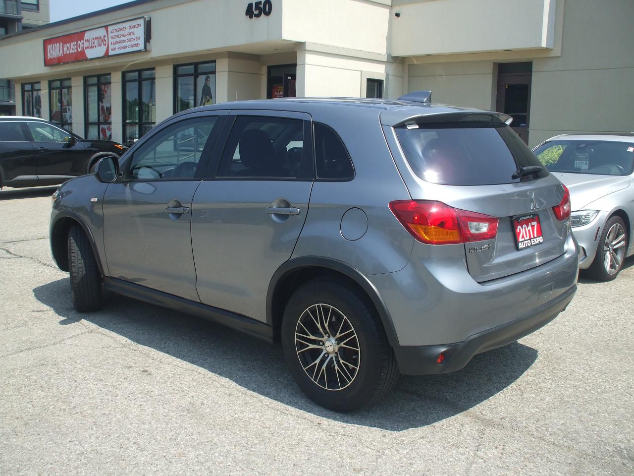 2017 Mitsubishi RVR ES,5 Speed,Key Less,Alloys,Certified,Heated Seats - Photo #3