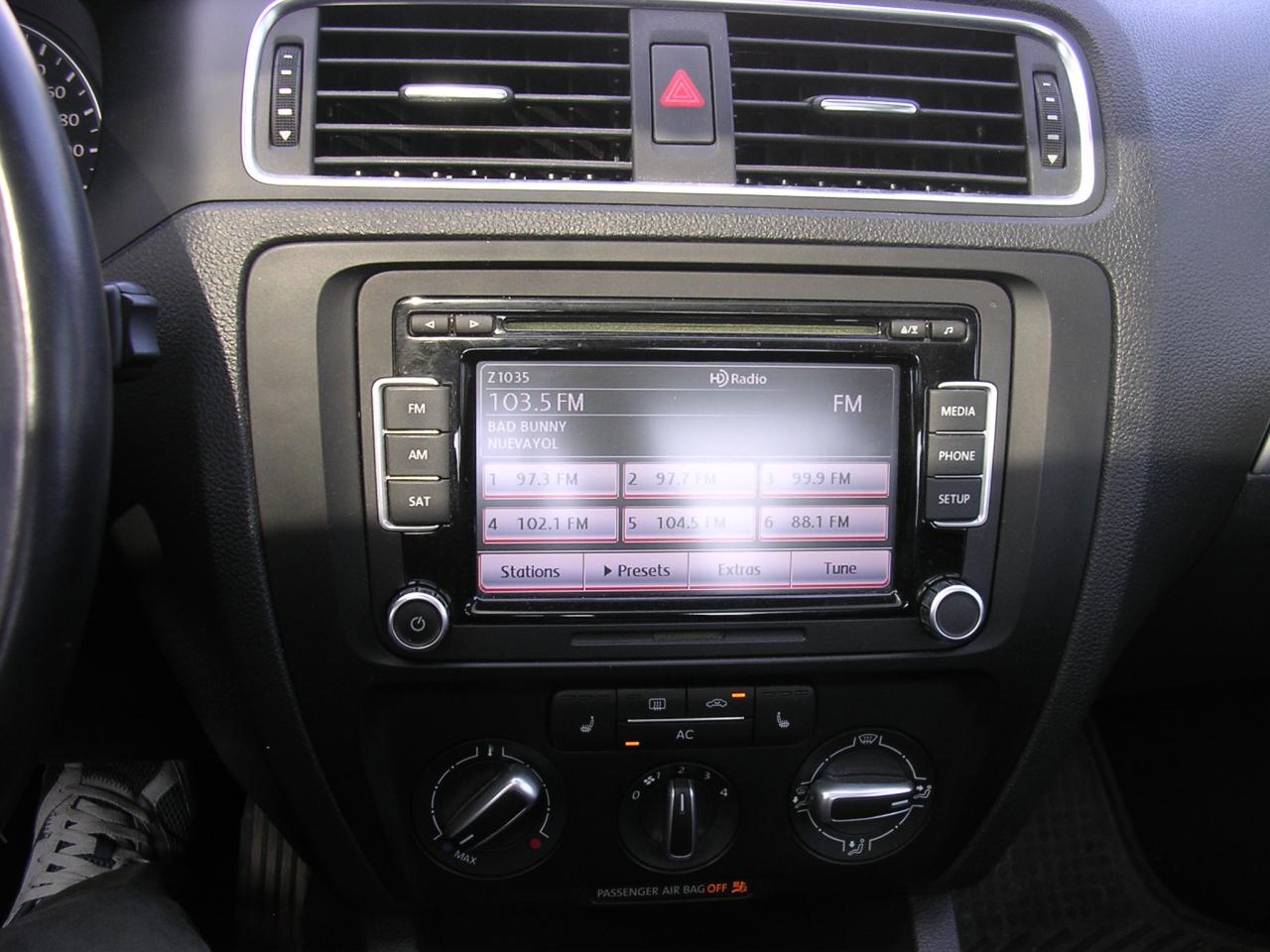 2012 Volkswagen Jetta HIGHLINE - Photo #11