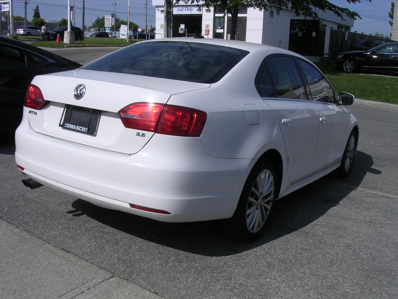 2012 Volkswagen Jetta HIGHLINE - Photo #3
