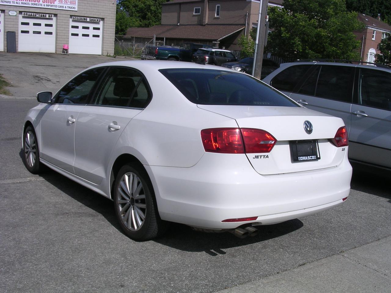 2012 Volkswagen Jetta HIGHLINE - Photo #4