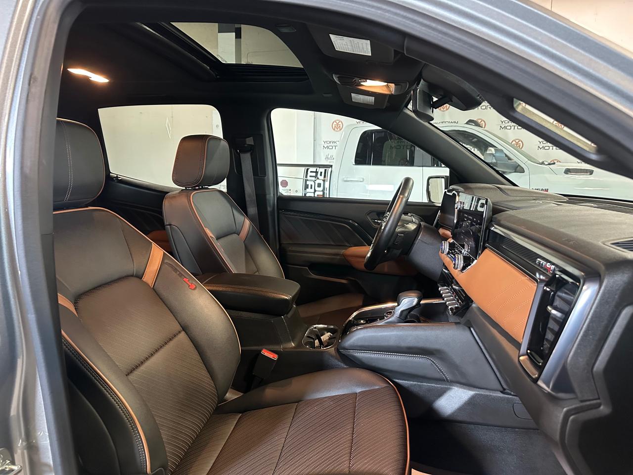 2024 GMC Canyon AT4 | 4CYL | AUTOMATIC - Photo #15